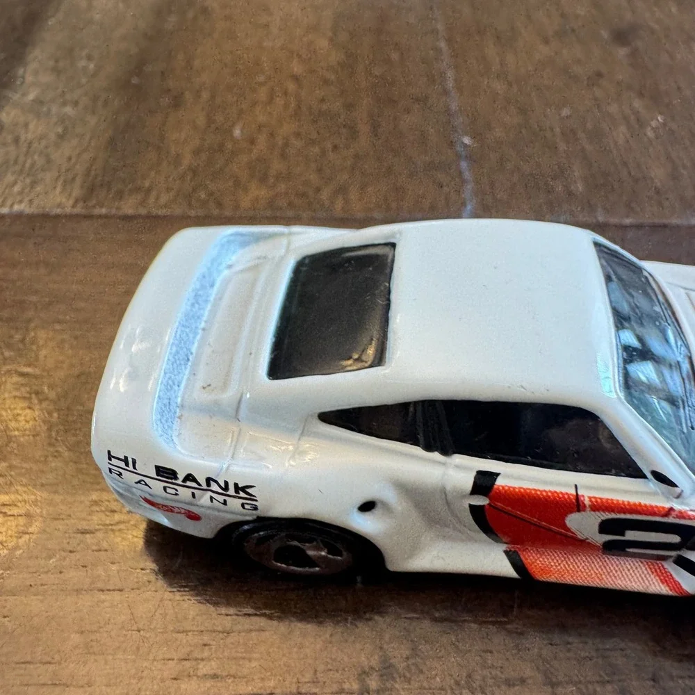 Hot Wheels Porsche 959 Toy Car White Hi-Bank Racing 2 Diecast 1987 Malaysia